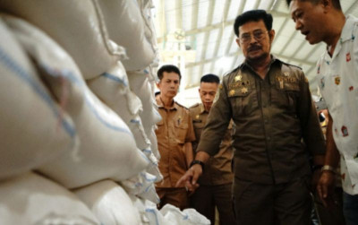 uploads/news/2022/12/kementan-penuhi-kebutuhan-beras-14813bc9aadd32e_400.jpg