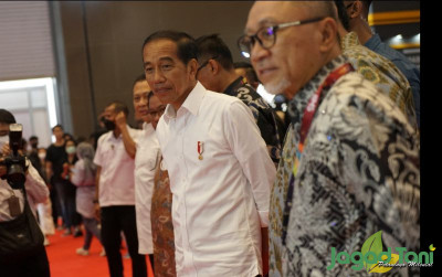 uploads/news/2023/02/jokowi-resmi-buka-pameran-560285f1b52b88c_400.jpg