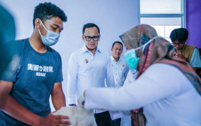 uploads/news/2023/02/menggenjot-vaksinasi-rabies-hewan-peliharaan-72705ad30e2bc8d_400.jpg