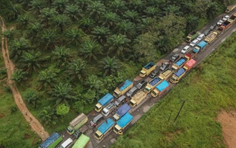 uploads/news/2023/03/kemacetan-di-jambi-bikin-417070eeea0fd5d.jpg