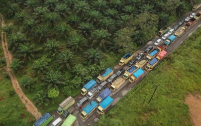 uploads/news/2023/03/kemacetan-di-jambi-bikin-417070eeea0fd5d_400.jpg