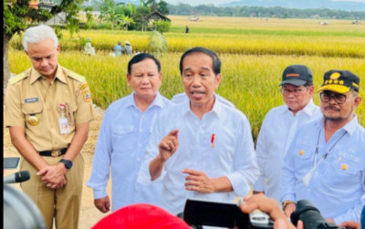 uploads/news/2023/03/panen-raya-padi-harga-219414e6bd35c44_400.jpg