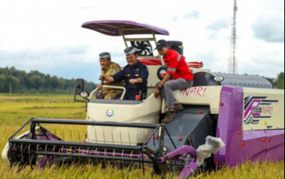 uploads/news/2023/03/panen-raya-padi-semarang-122853aa1d09aad_400.jpg