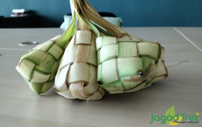 uploads/news/2023/04/ketupat-kaya-gizi-berkat-6833343d88ee78a_400.jpg