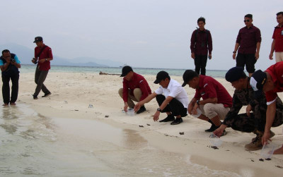 uploads/news/2023/04/pulau-cemara-pilihan-berlibur-3474000208b9449_400.jpeg