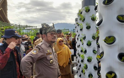 uploads/news/2023/06/40-ribu-petani--2437134e7d609a5_400.jpg