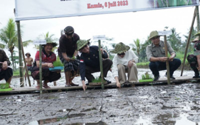 uploads/news/2023/07/masyarakat-bali-diminta-bumikan-680009f8b785fec_400.jpg