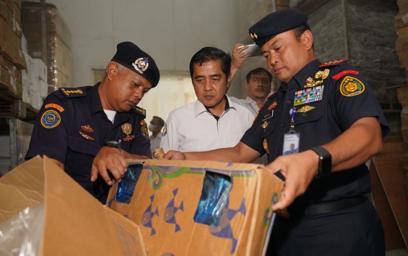 uploads/news/2023/07/merugikan-nelayan-kkp-sidak-92168e452fdee22.jpeg