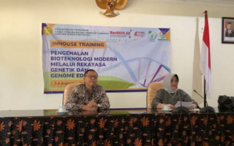 uploads/news/2023/09/bioteknologi-modern-diperkenalkan-pusat-9057656a086d6b7.jpg