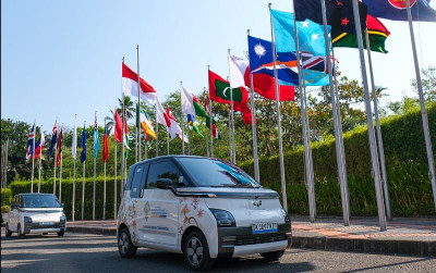 uploads/news/2023/10/wuling-air-ev-official-279857e21c7f712_400.jpg