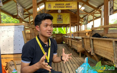 uploads/news/2023/11/berawal-makelar-mahasiswa-ini-75701fa1a6d3542_400.jpg