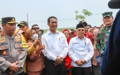 uploads/news/2023/11/kolaborasi-tni-dan-kementan--40360e114734b09_400.jpg