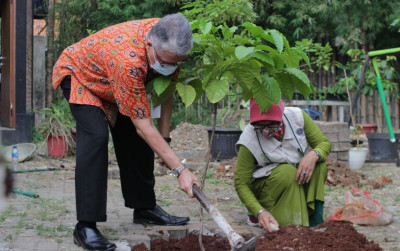 uploads/news/2023/11/mewujudkan-kampus-bersih-dan-99910d7359918f5_400.jpeg
