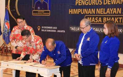 uploads/news/2023/12/laksamana-tni-purn-soemardjono-4140342dcf66249_400.jpg