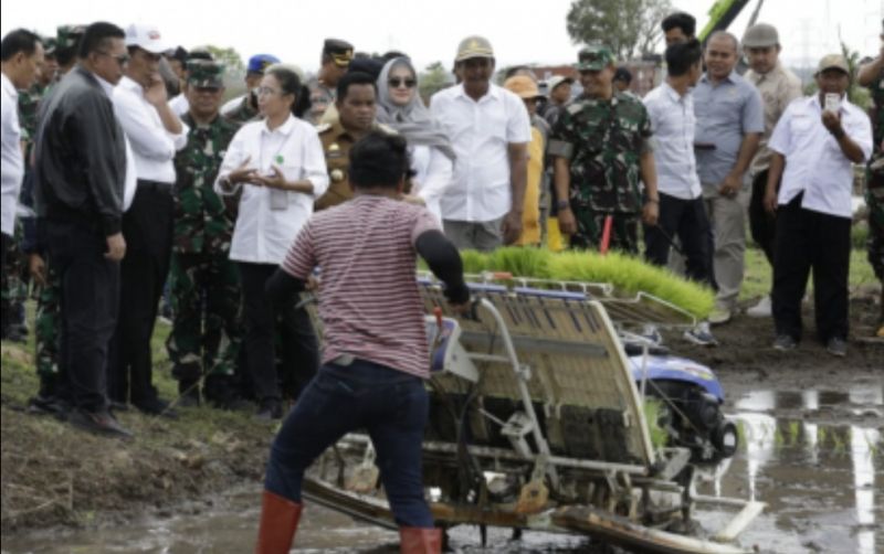 uploads/news/2024/01/teknologi-modern-jadi-solusi-754064e07505a7a.jpg
