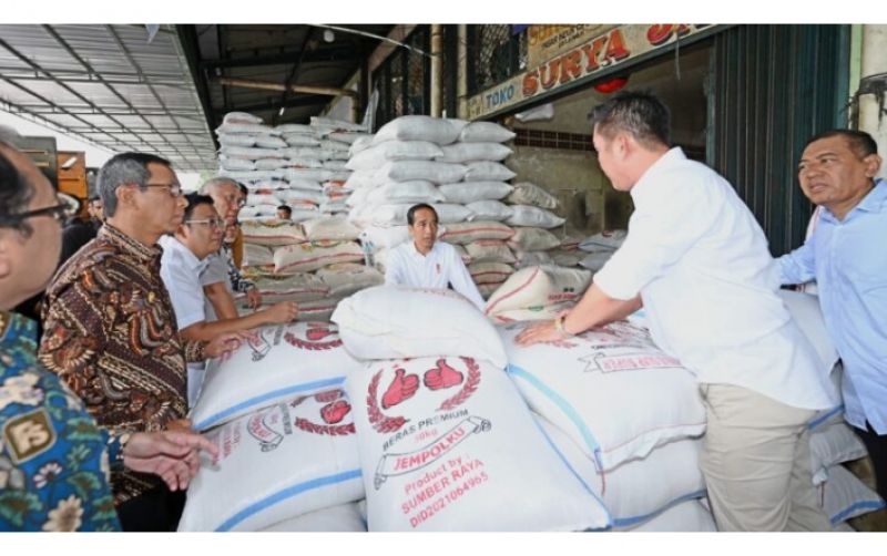 uploads/news/2024/02/jokowi-pastikan-stok-beras-589246601d1d00c.jpg