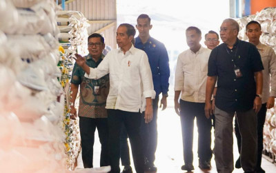 uploads/news/2024/02/pasca-pemilu-bantuan-beras-65749c0da0a09f4_400.jpeg