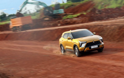 uploads/news/2024/03/fitur-mitsubishi-xforce-bikin-30755e927073db0_400.jpeg