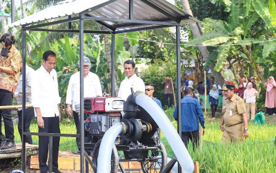 uploads/news/2024/06/presiden-dan-mentan-tinjau-63783e0b4d884a0_400.jpg