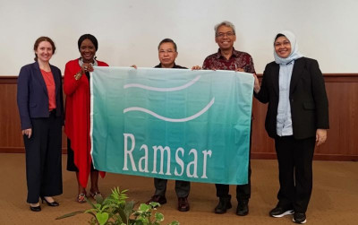 uploads/news/2024/06/twa-menipo-dinobatkan-jadi-2493823b259a722_400.jpg