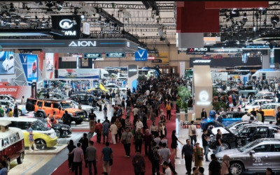 uploads/news/2024/07/giias-2024-hadirkan-berbagai-95240e1759e048e_400.jpg