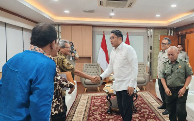 uploads/news/2024/12/revitalisasi-dan-hilirisasi-industri-32821cd0cf00abb_400.jpg