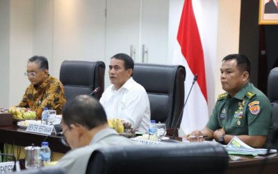 uploads/news/2024/12/tiga-stakeholders-pemerintah-kompak-662279633bdc271_400.jpeg