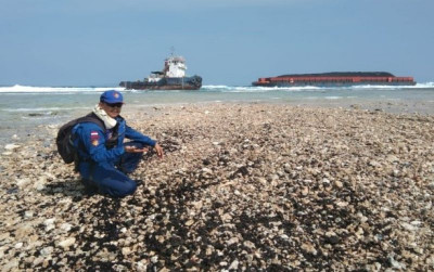 uploads/news/2025/02/penanganan-kapal-terdampar-di-84787ce4c6c0f56_400.jpg
