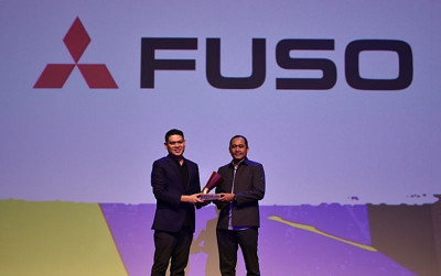 uploads/news/2025/03/mitsubishi-fuso-meraih-penghargaan-2967022054e919b_400.jpg
