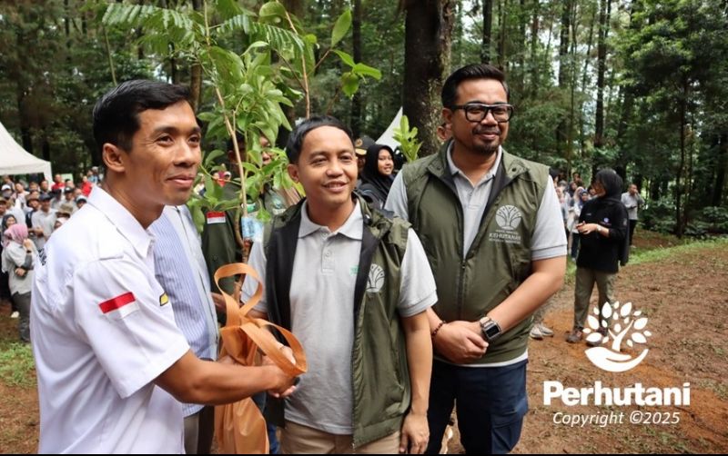 uploads/news/2025/03/perhutani-dukung-kegiatan-hari-220914ed7adaee4.jpg