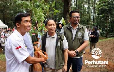 uploads/news/2025/03/perhutani-dukung-kegiatan-hari-220914ed7adaee4_400.jpg