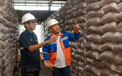 uploads/news/2025/03/pupuk-kaltim-jamin-ketersedian-5749013d519375d_400.jpg