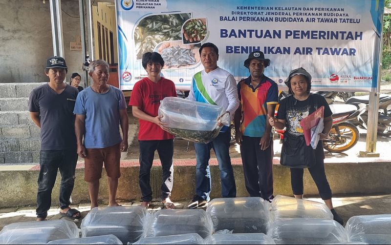 uploads/news/2025/04/21-juta-benih-ikan-75386da65a9d4a0.jpg