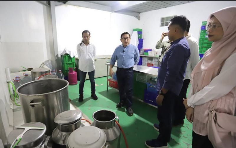 uploads/news/2025/04/sppg-cimahi-jadi-model-143483fd024fff4.jpeg
