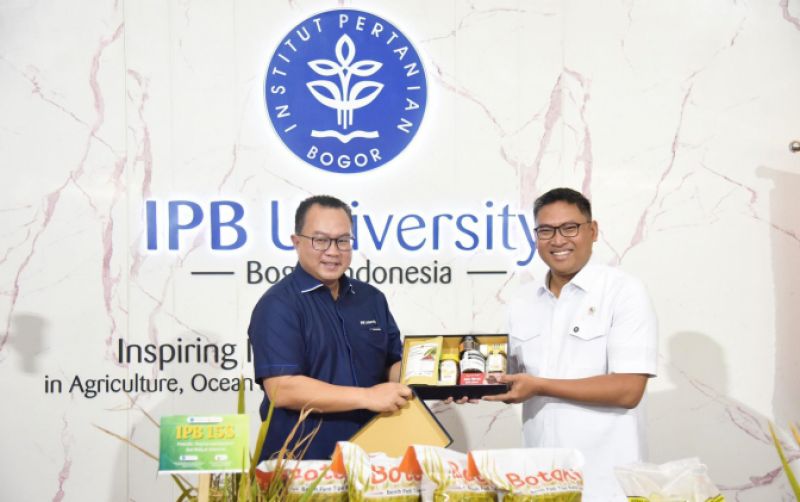 uploads/news/2025/05/benih-paten-diluncurkan-produktivitas-2241932d825c540.jpeg