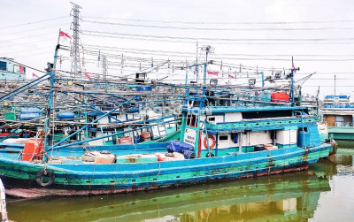 uploads/news/2025/05/pelabuhan-perikanan-diubah-kkp-97012e9b8f23846_400.jpg