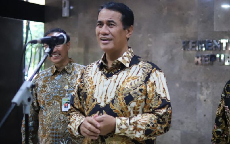 uploads/news/2025/05/stop-impor-ubi-prabowo-33391b6a586061f.jpeg