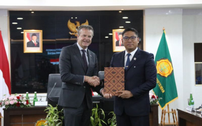 uploads/news/2025/06/indonesia-belanda-resmikan-era-2773530ab613af6_400.jpeg