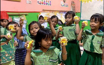 uploads/news/2025/06/nestle-luncurkan-program-akses-19159103c400afa_400.jpg