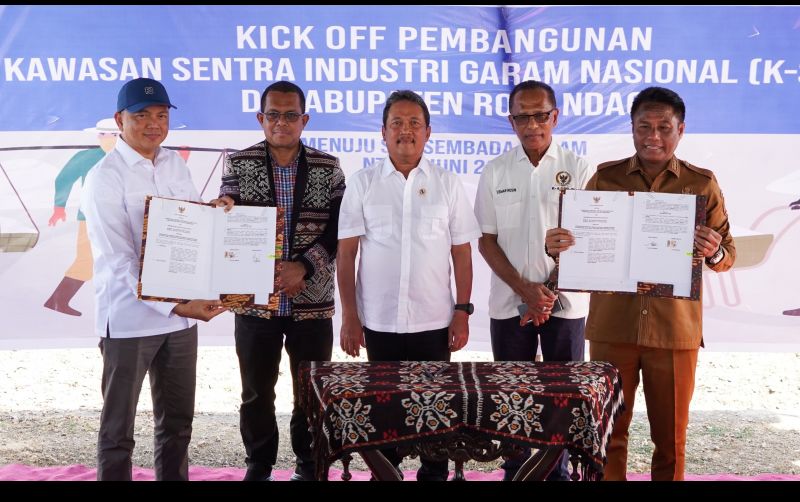 uploads/news/2025/06/sentra-industri-garam-berkat-17012e0b15b35f5.jpg