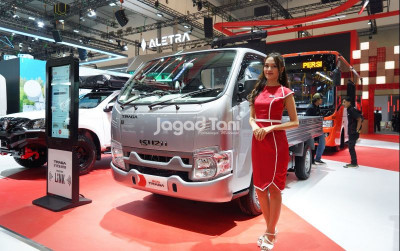 uploads/news/2025/07/isuzu-jual-traga-special-84708bdee66c34f_400.jpg