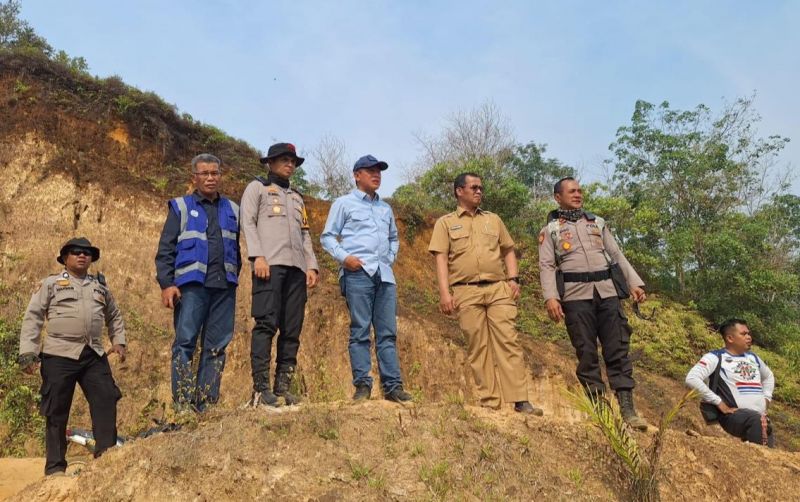 uploads/news/2025/07/langkah-tegas-menteri-lhk-48923eff512c748.jpg