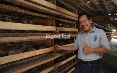 uploads/news/2025/08/cerita-djaja-suharja-sukses-48724fbd08c120a_400.jpg