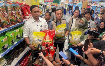 uploads/news/2025/09/beras-sphp-dan-medium-6873796895377dc_400.jpeg