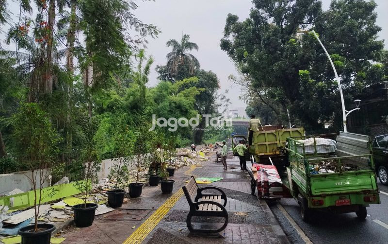 uploads/news/2025/10/akhir-cerita-pasar-jadi-97348c693172a19.jpg