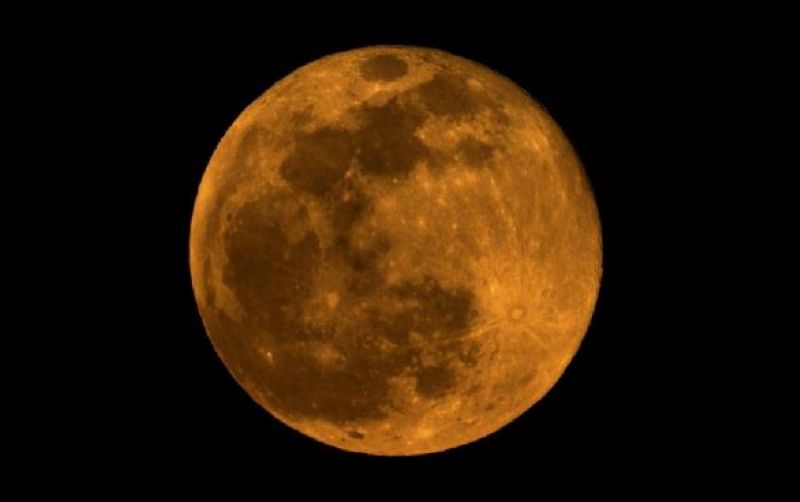 uploads/news/2025/10/fenomena-supermoon-tandai-berakhirnya-232328ea58937c6.jpg