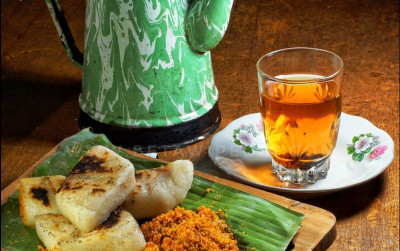 uploads/news/2025/10/nyahi-budaya-minum-teh-24564b8c3c97a5e_400.jpeg