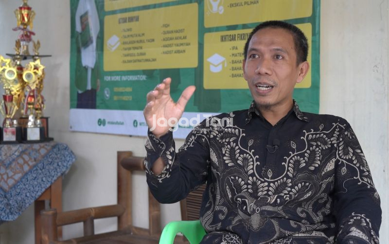 uploads/news/2025/10/pertanian-sebagai-media-dakwah-18364c6585b7977.jpg