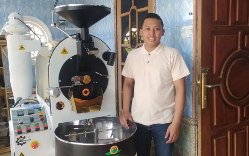 uploads/news/2025/11/dari-bangelan-kopi-gunung-877744f68b5aeba.jpeg
