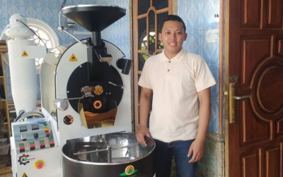 uploads/news/2025/11/dari-bangelan-kopi-gunung-877744f68b5aeba_400.jpeg
